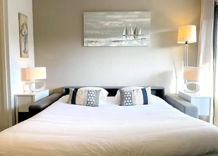 Bord De Le Pouliguen